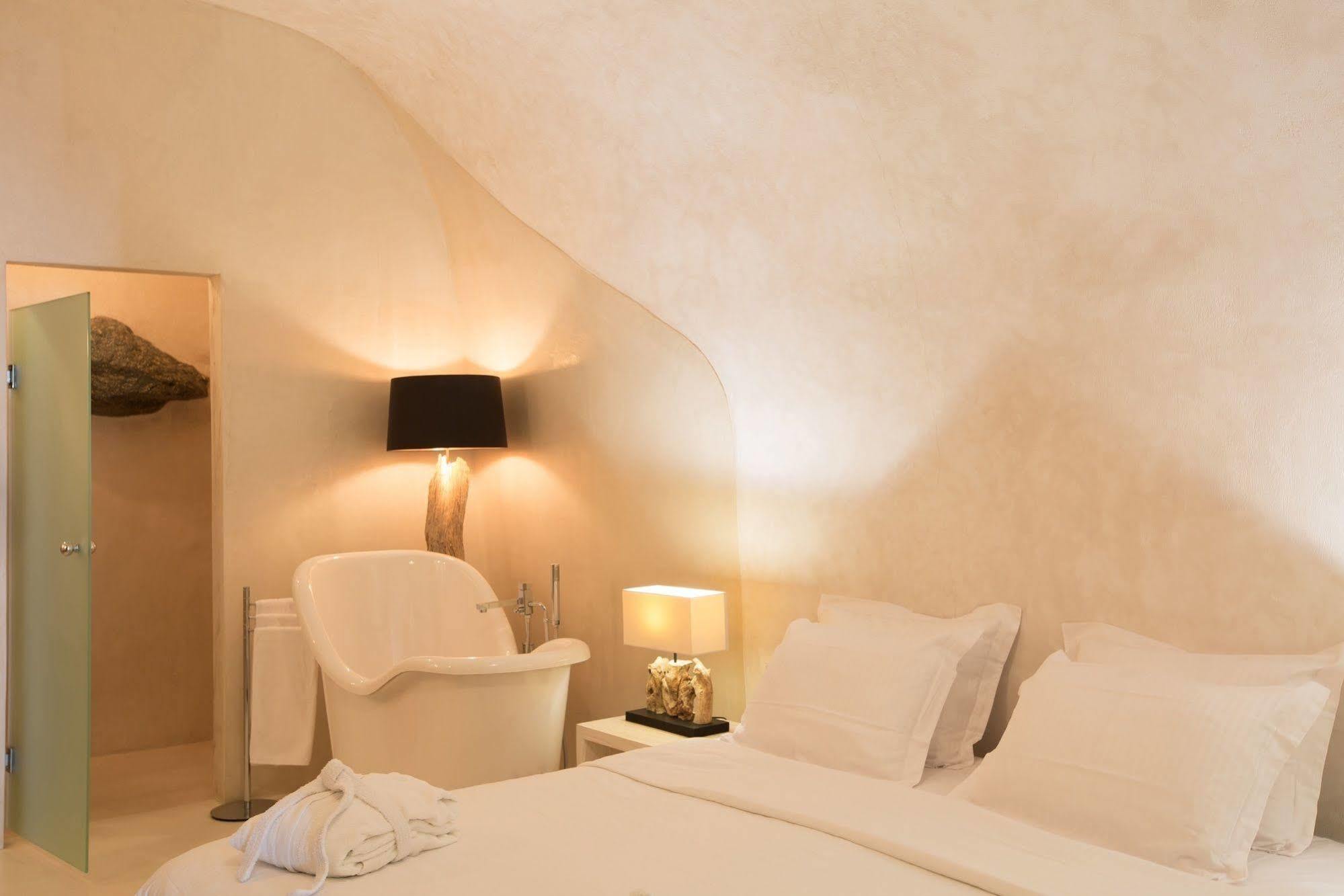 Hotel The Dream Santorini à Oia  Extérieur photo