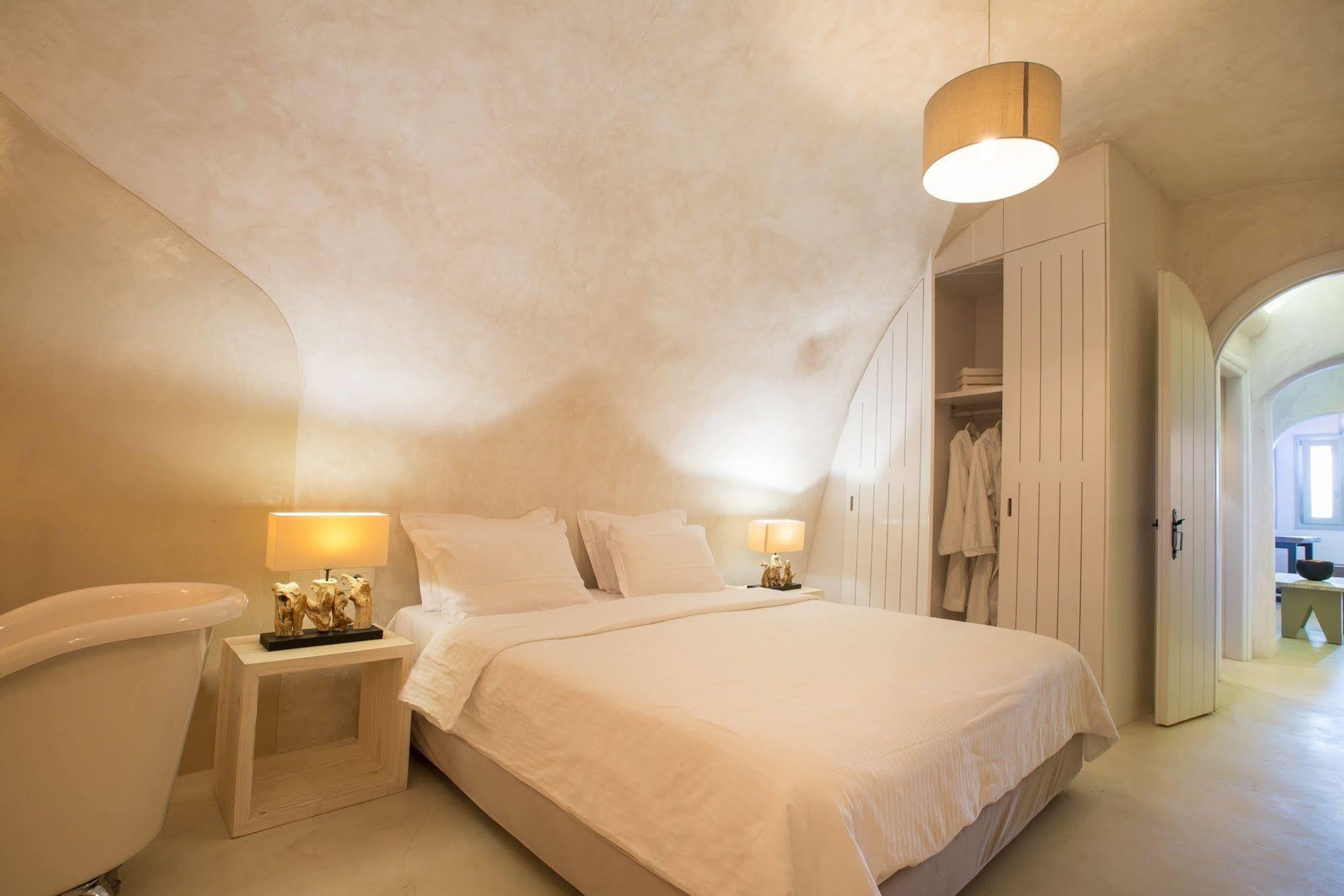 Hotel The Dream Santorini à Oia  Extérieur photo